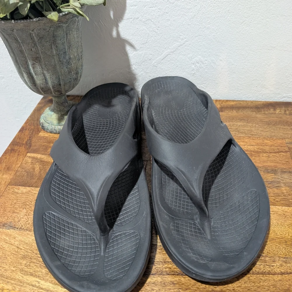 OOFOS Sport Recovery Sandals Flip Flops Comfort Cushy Blk Mens‎ Size 16